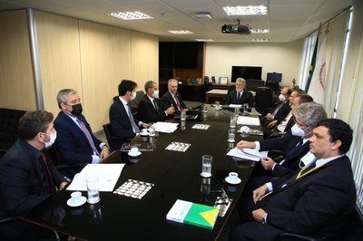 Presidente do TJDFT se reúne com representantes da PCDF