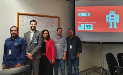 Centro de Inteligência da Justiça do DF conhece Robô do Consumidor (Robocon)