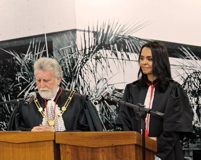 Presidente do TJDFT destaca importância de mulheres em cargos relevantes durante posse de nova Desembargadora