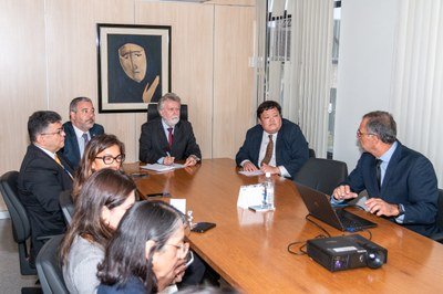 Presidente do TJDFT visita obras do Palacinho e conhece  painel de acompanhamento  em tempo real