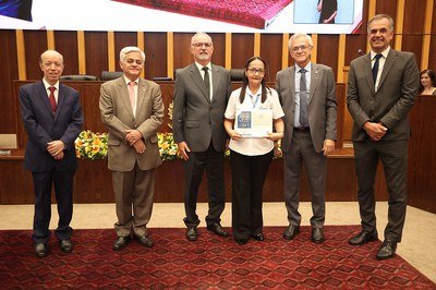 TJDFT homenageia servidores terceirizados do Fórum de Brasília