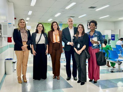 Comitiva da 1ª Vara da Infância e da Juventude visita Hospital da Criança para fortalecer parceria