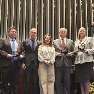 CDJA participa de solenidade no Senado Federal do Prêmio Adoção Tardia